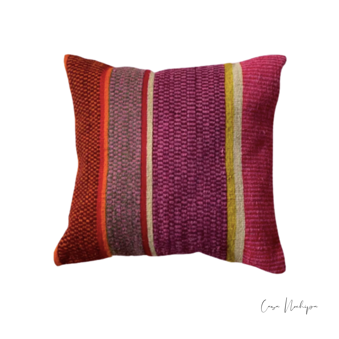 Cojín de Casa Nochipa, tradición y modernidad