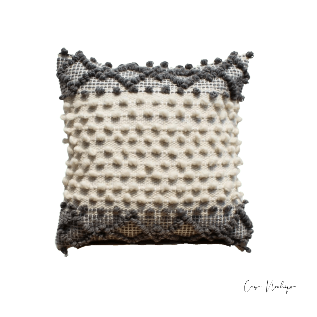 Cojín decorativo, hecho a mano con técnicas tradicionales mexicanas