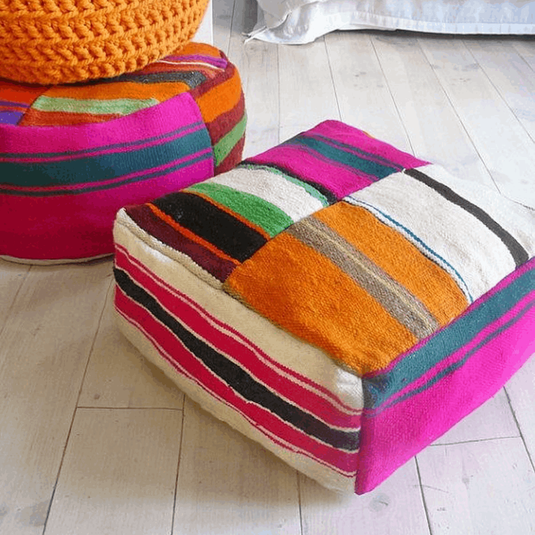 Puf de lana, tejido a mano por artesanos de Oaxaca.