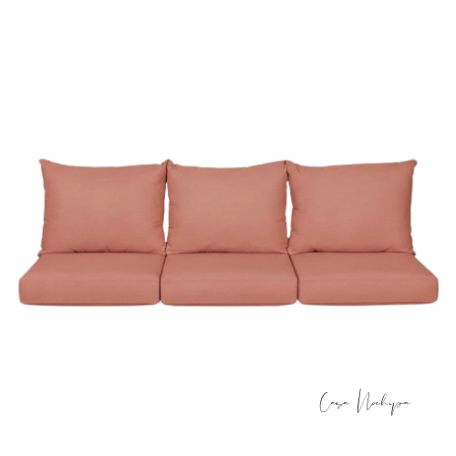 Sofá lounge modular para exterior con tres cojines de respaldo tapizado en tela Sunbrella color terracota