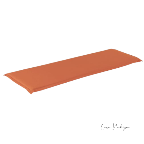 Colchoneta para camastro en tela Sunbrella color terracota resistente al sol y la humedad