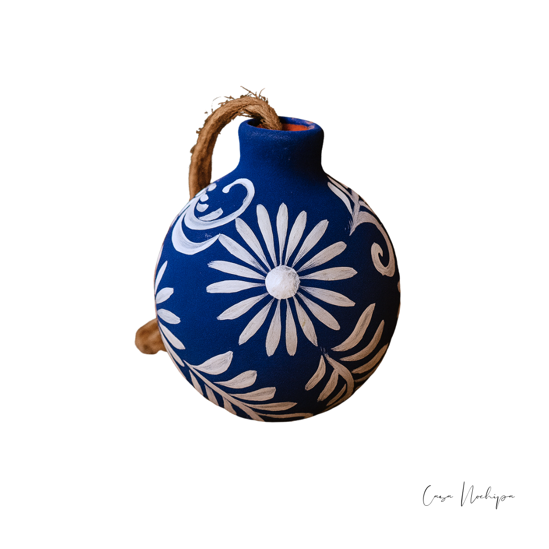 Esfera de Barro Artesanal - Decoración Navideña Hecha a Mano